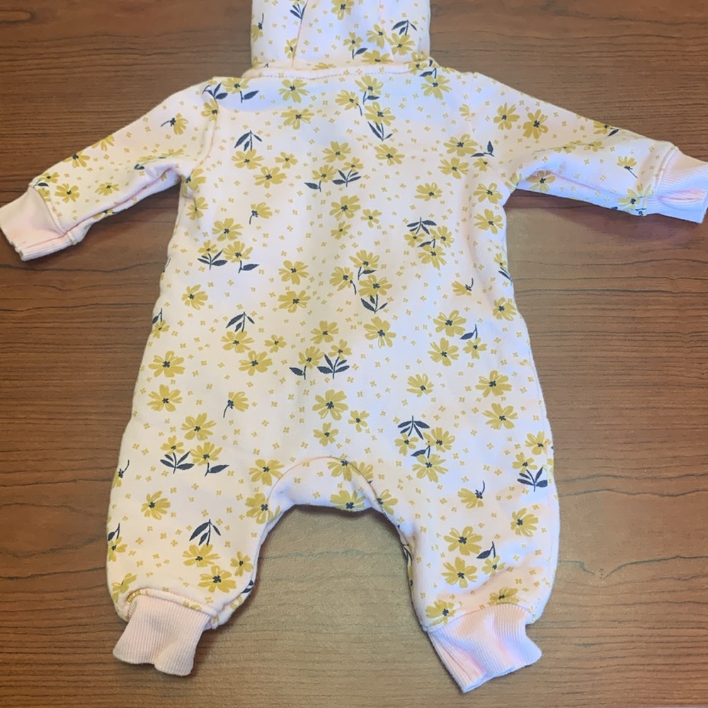 Carter’s hoodie coverall - Picture 6 of 8